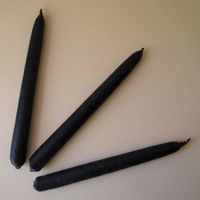 Свеча чёрная без  химии . Отправляю  почтой.