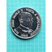 Мозамбик 1000 метикалов 1988 г. Папа Иоанн Павел Второй