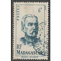 Французский Мадагаскар. Генерал Ж.Дюшен. 1946г. Mi#401.