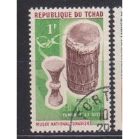 Музыкальные инструменты культура Чад 1965 год лот  10