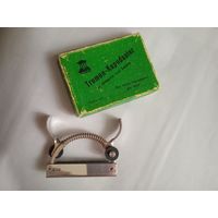 "Tromon - Kapodaster"   для гитары. Сделано в ГДР - Германия. Made in GDR