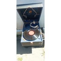 ПАТЕФОН РАБОЧИЙ СМ ОПИСАНИЕ . ОРИГИНАЛ   .  Распродажа Коллекции !!! . Экспресс  Аукцион  с 2.5 РУБЛЕЙ без МПЦ и прочего 3 ДНЯ  .Много лотов в продаже .