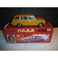 Модель авто ВАЗ-2102 А11. Сделано в СССР. 1:43