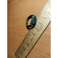 Красивый древний перстень