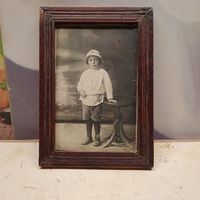 Старинное фото мальчика в рамке 1934г.