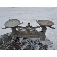 Весы старинные