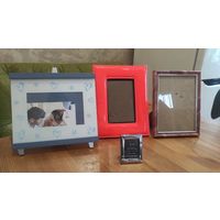 Лот красивых рамок для фотографий.
