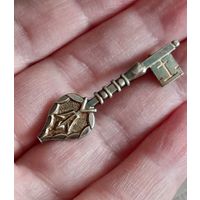 Винтажная брошь СССР. Серебро 875.