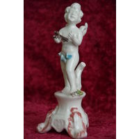 Бюст фарфоровый   17 см (  целая )