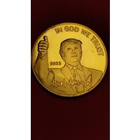 Доллар Трампа. США. 2023 Сувенир. С рубля. (21) Большая, красивая и блестящая шайба. Мечта Трампофила.