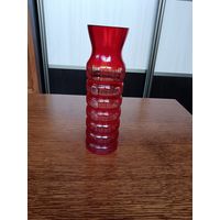 Ваза. Красное стекло.