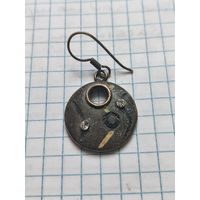 Старая серьга. Тяжелая.