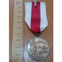 С РУБЛЯ! Медаль Республики Польша. "За заслуги для пожарника"