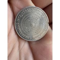 5 марок 1973г Серебро. выпущенная в ФРГ в честь 500-летия со дня рождения астронома Николая Коперника. Серебро.