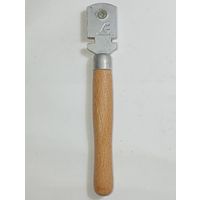 Стеклорез Алмазный , трехроликовый  , СССР . С рубля .