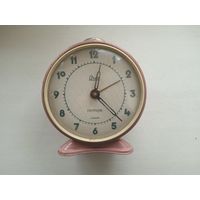 Будильник Янтарь.