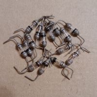 Диод Д18 новый, цена за 15 штук.