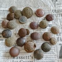 Большой лот пуговицы разные 24 штуки