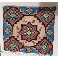 Подушка вышитая,  старинная , винтаж