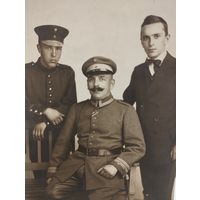 Фото ПМВ  Отец  с сыновьями .Оригинал!