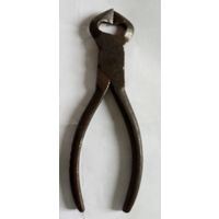 Щипцы старинные  для колки сахара .