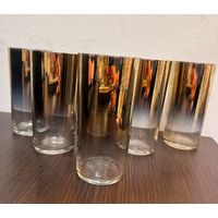 Набор винтажных высоких стаканов с серебряным напылением.