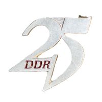 Знак 25 лет ГДР. большой
