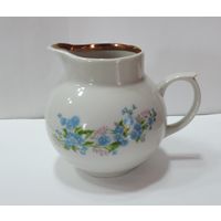 Сливочник фарфоровый СССР. Дулёво. Высота 9.5 см.