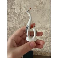 Цапля с цыпленком фарфор