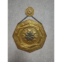 Настеник,  чеканка.