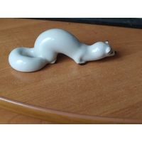 Статуэтка ( ласка, хорёк, куница)