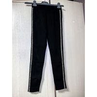 Джеггинсы с лампасами из страз, р.134. Новые