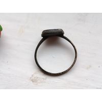 Колечко пвсевдо геральдика