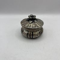 Солонка посеребренная ручной работы. Франция. 3771