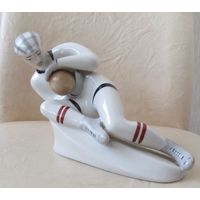 Все лоты с рубля.Вратарь,футболист Полонне,Полоннский ЗХК,50-е г.г.,старое клеймо