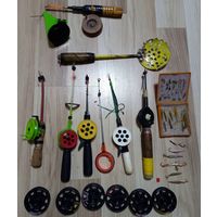 Зимние рыболовные снасти и принадлежности для рыбалки