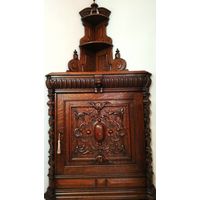 Угловая витрина (шкаф, комод).