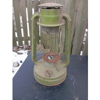 Керосиновая лампа .