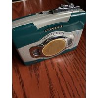 Кассетный плейер-полностью рабочий, с кассетой! Утеряна батарейная крышка.