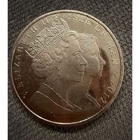 Монета. 1 крона Острова Мэн выпущенная в 2012 году в честь Чемпионата Европы по футболу