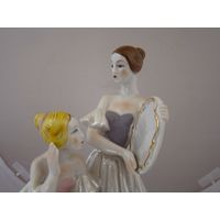 Статуэтка ''Балерины с зеркалом, Перед выступление"