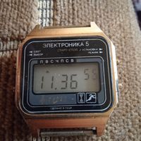 Часы электроника 5