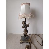 Старинная настольная лампа с абажуром Франция