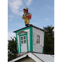 Карлсон и его домик на крыше