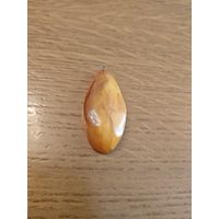 Янтарный кулон (подвеска) ссср