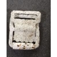 Пряжка крокодил тропическая.