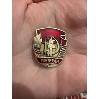 Ветеран СССР значок