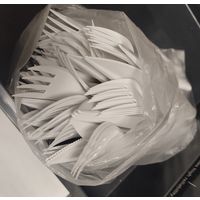 Вилки одноразовые и ножи. Много, одним лотом