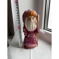 Деревянный Дед Мороз с ангелом (высота 17 см), розовый