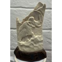 Фигурка из БИВНЯ МАМОНТА. 2  Распродажа коллекции!!!